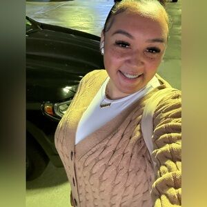 Meet your Posher, Brittany